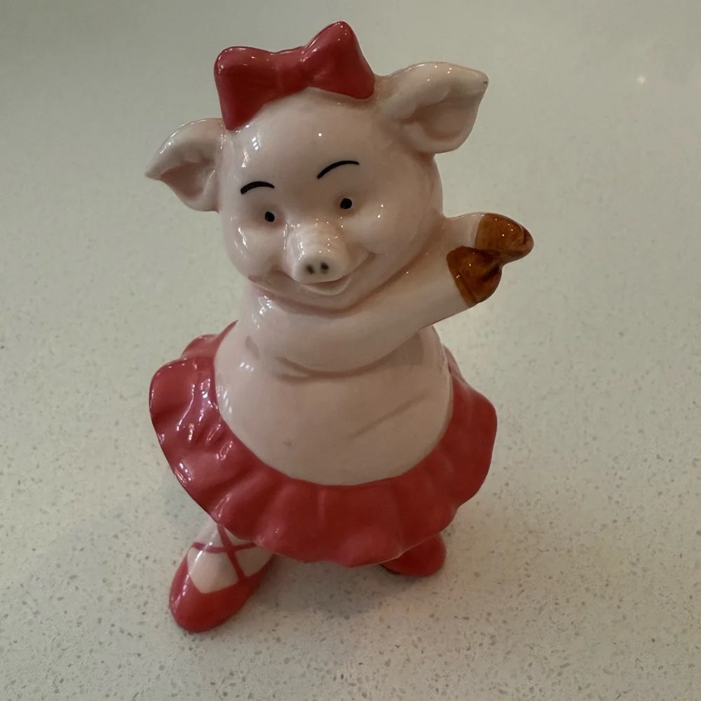 Danbury Mint Swine Lake Piggies Ceramic 4